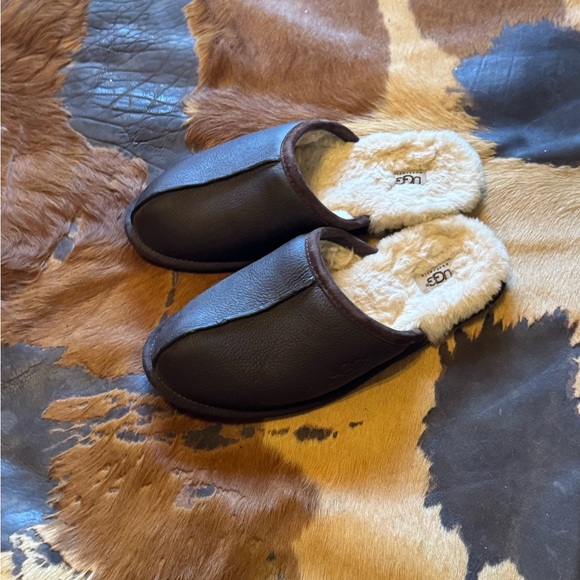 UGG Chestnut Suede Slippers with Sheepskin Lining - Picture 2 of 4